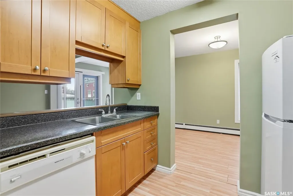 431 4th Avenue N Saskatoon SK S7K 2M4