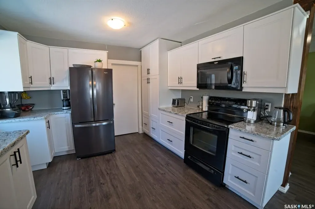 101 5th Avenue S Big River SK S0J 0E0