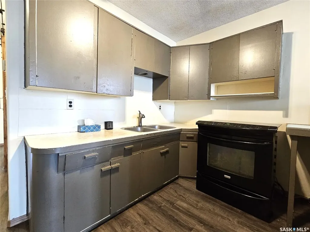 119 Alexander Avenue Canora SK S0A 0L0