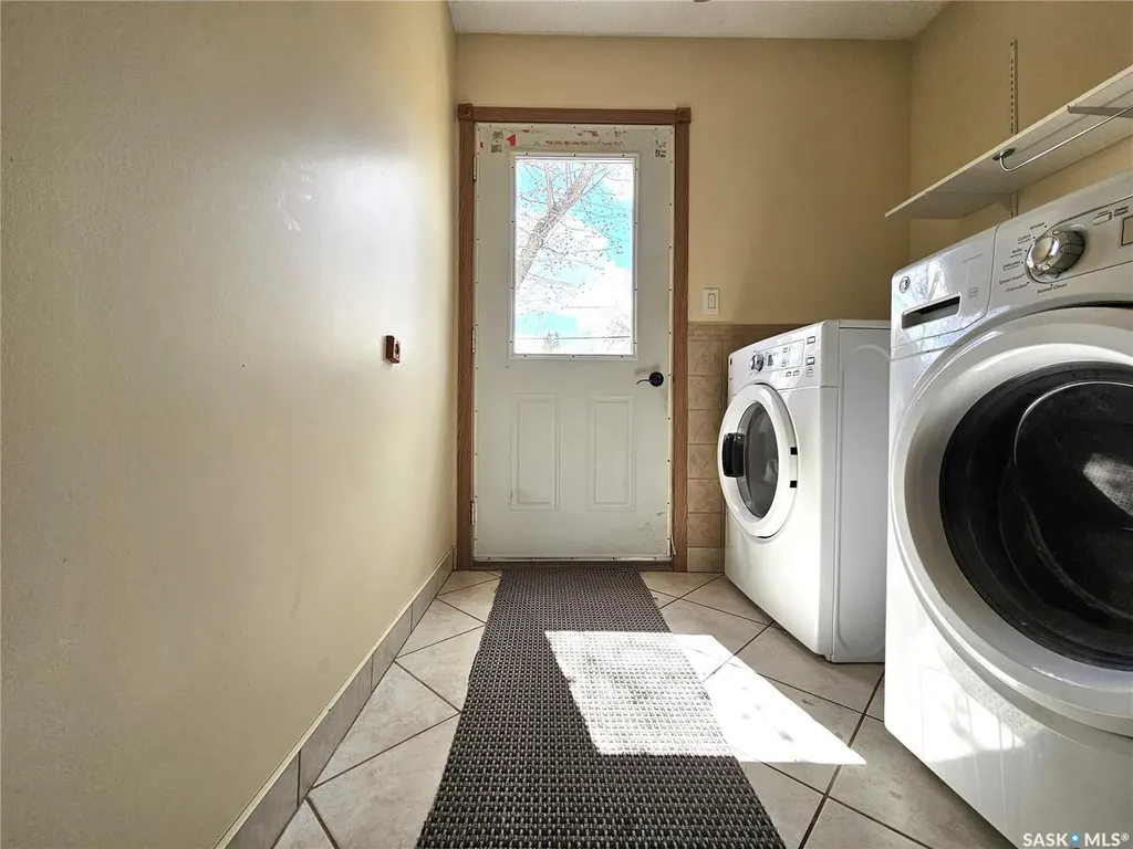 119 Alexander Avenue Canora SK S0A 0L0