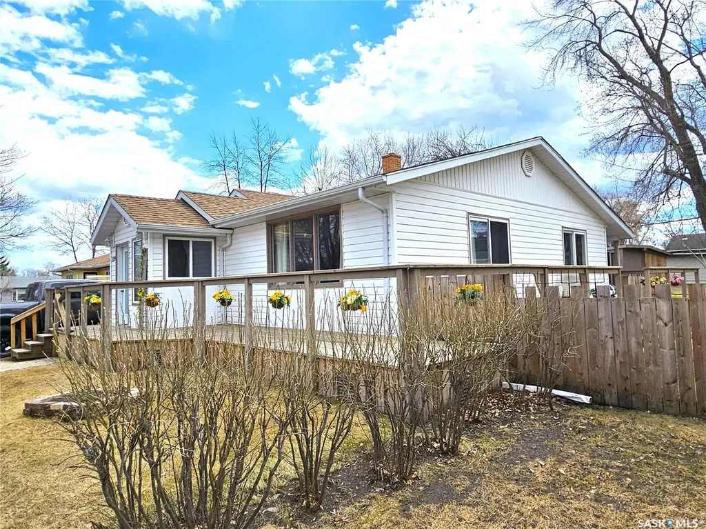 119 Alexander Avenue Canora SK S0A 0L0