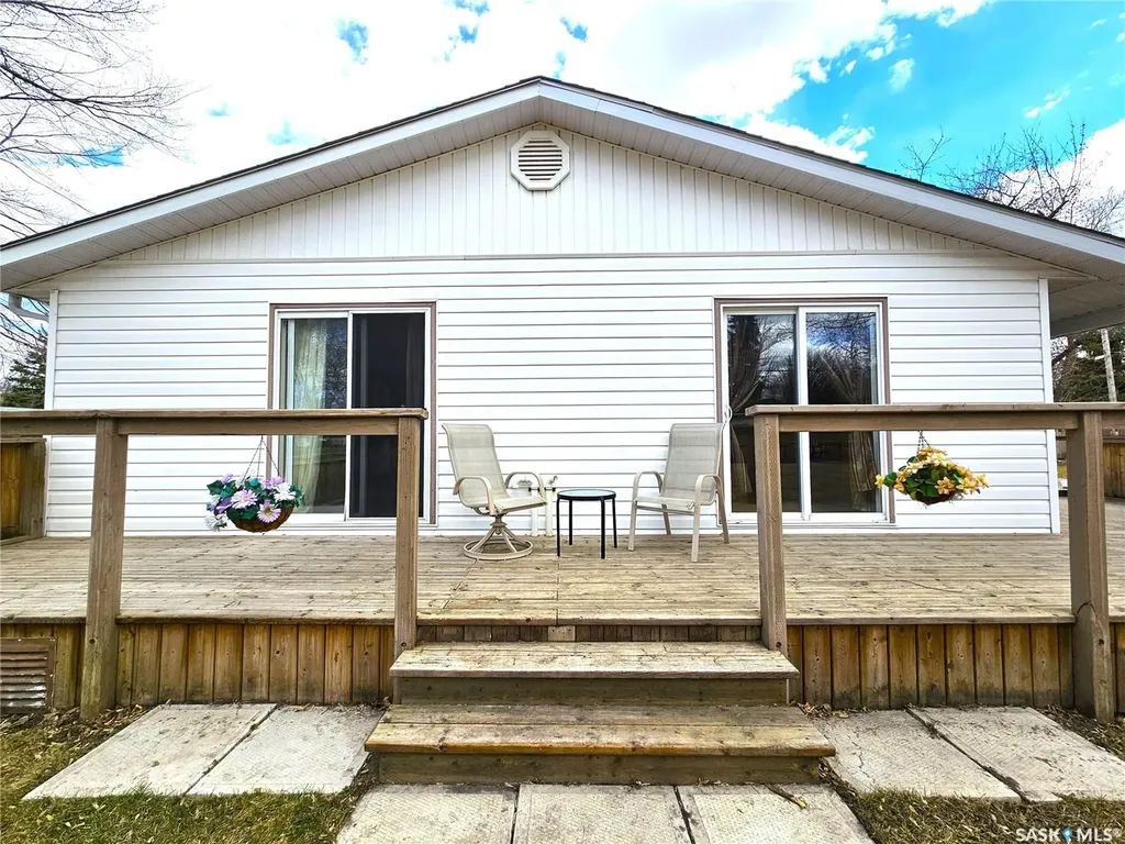 119 Alexander Avenue Canora SK S0A 0L0