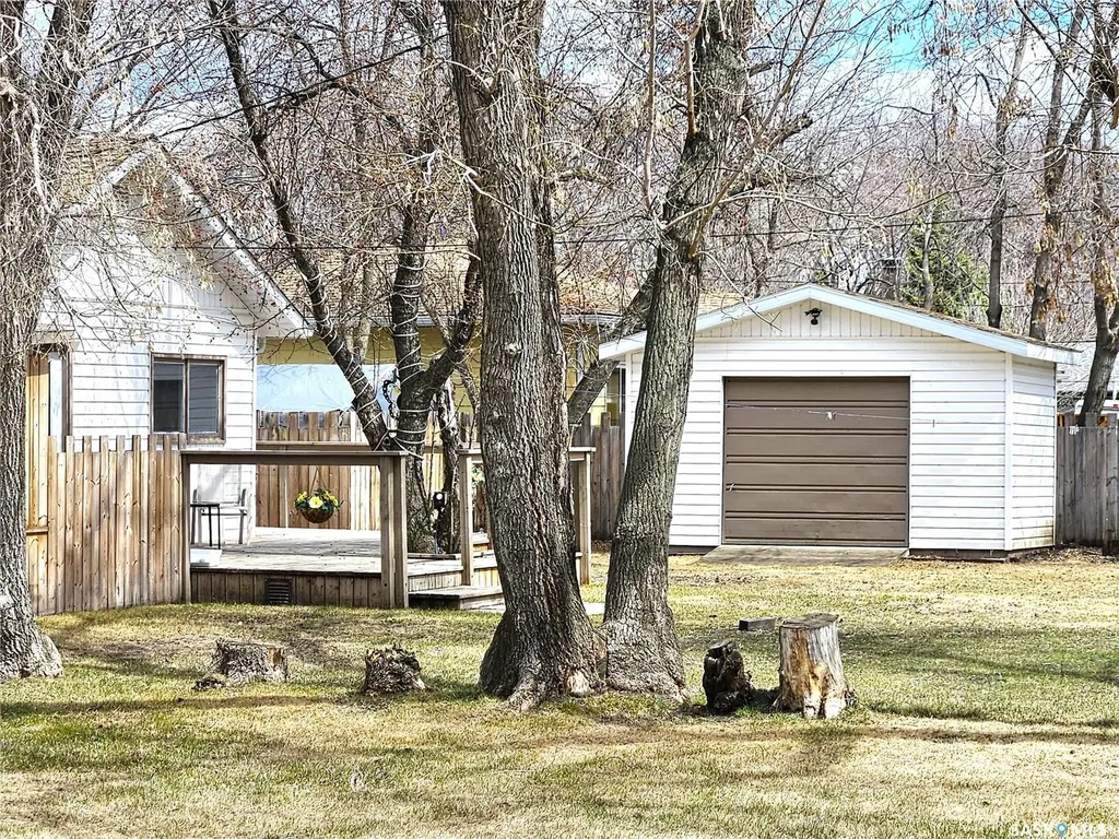 119 Alexander Avenue Canora SK S0A 0L0