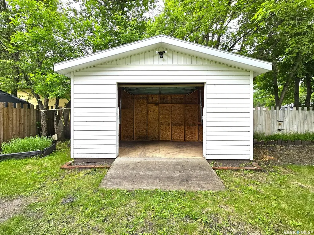119 Alexander Avenue Canora SK S0A 0L0