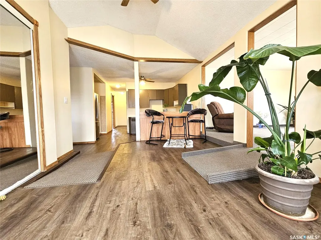 119 Alexander Avenue Canora SK S0A 0L0