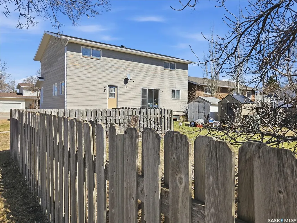 802 Ridpath Road Rosetown SK S0L 2V0