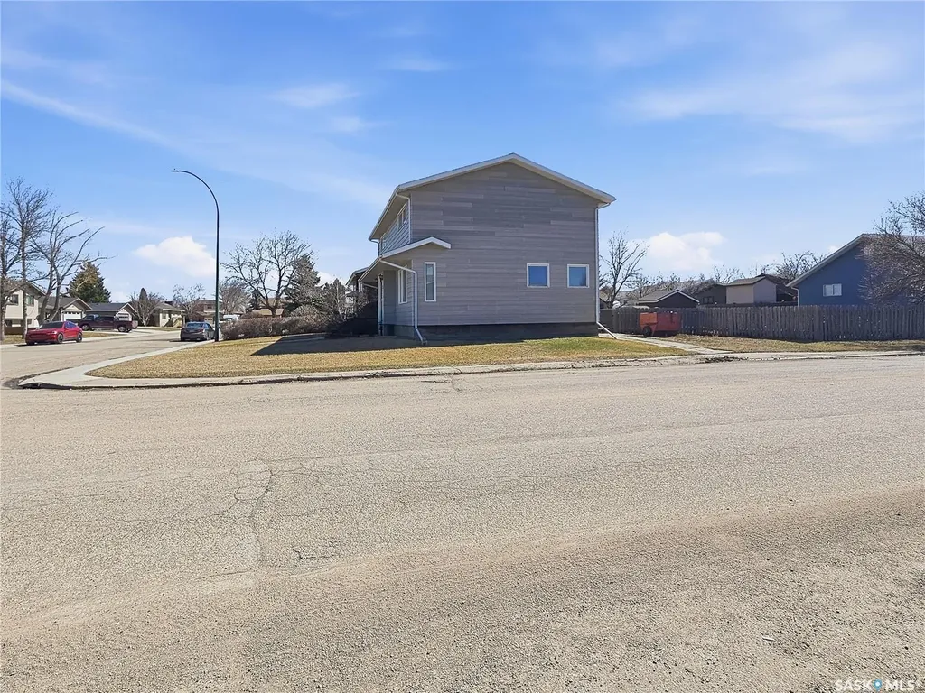 802 Ridpath Road Rosetown SK S0L 2V0