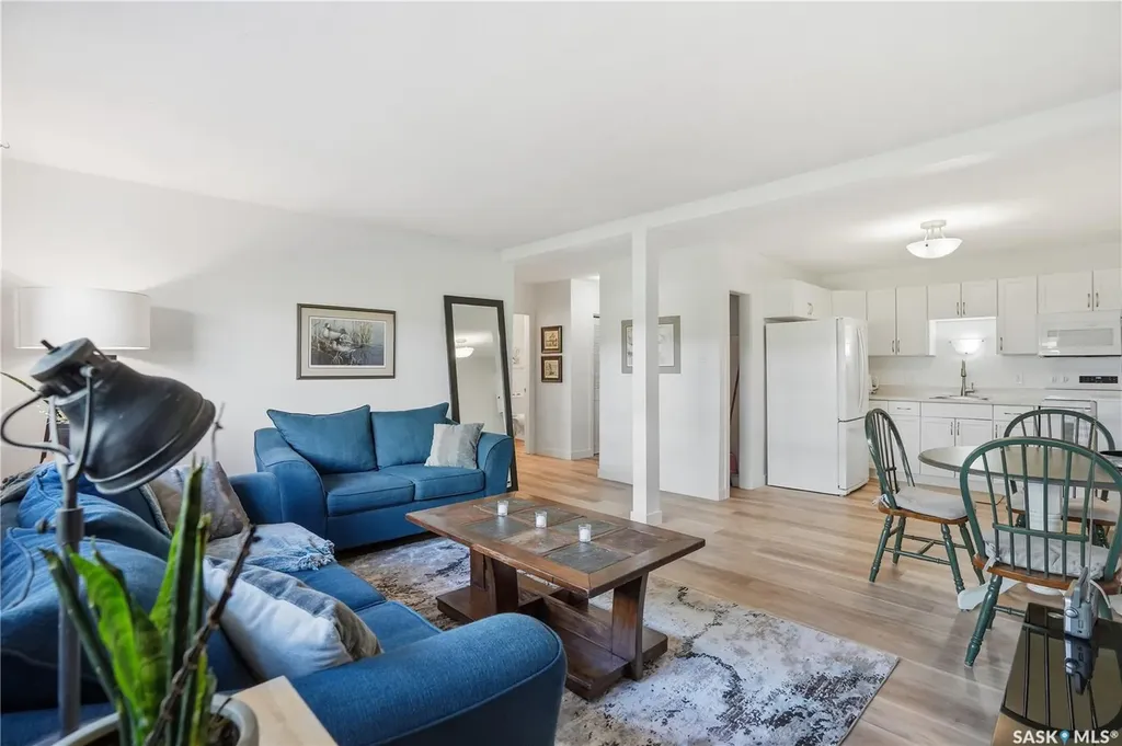 42 Spence Street Regina SK S4S 4H4