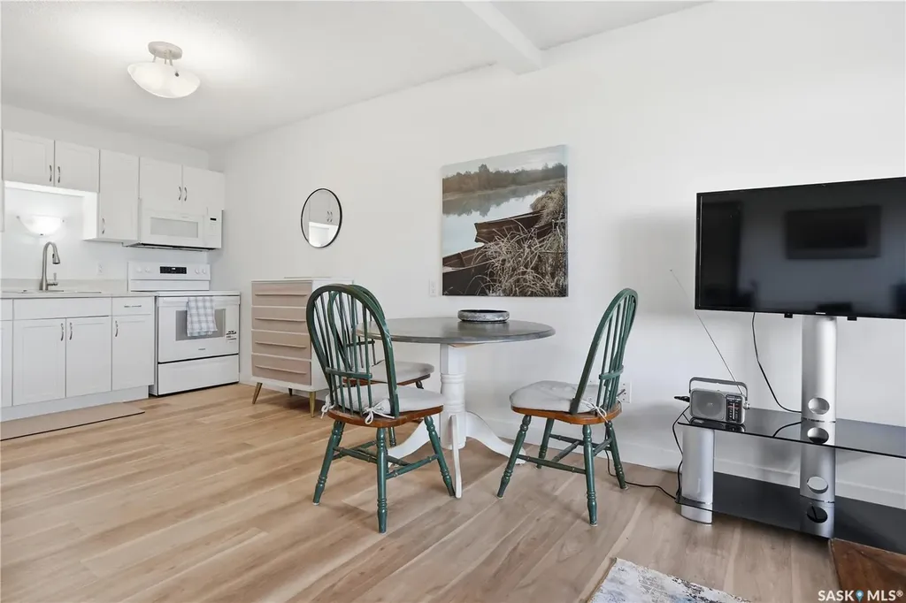 42 Spence Street Regina SK S4S 4H4