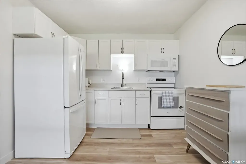 42 Spence Street Regina SK S4S 4H4