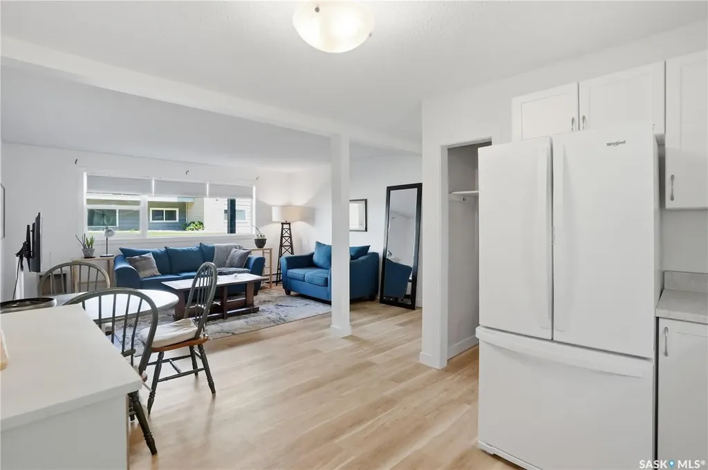 42 Spence Street Regina SK S4S 4H4
