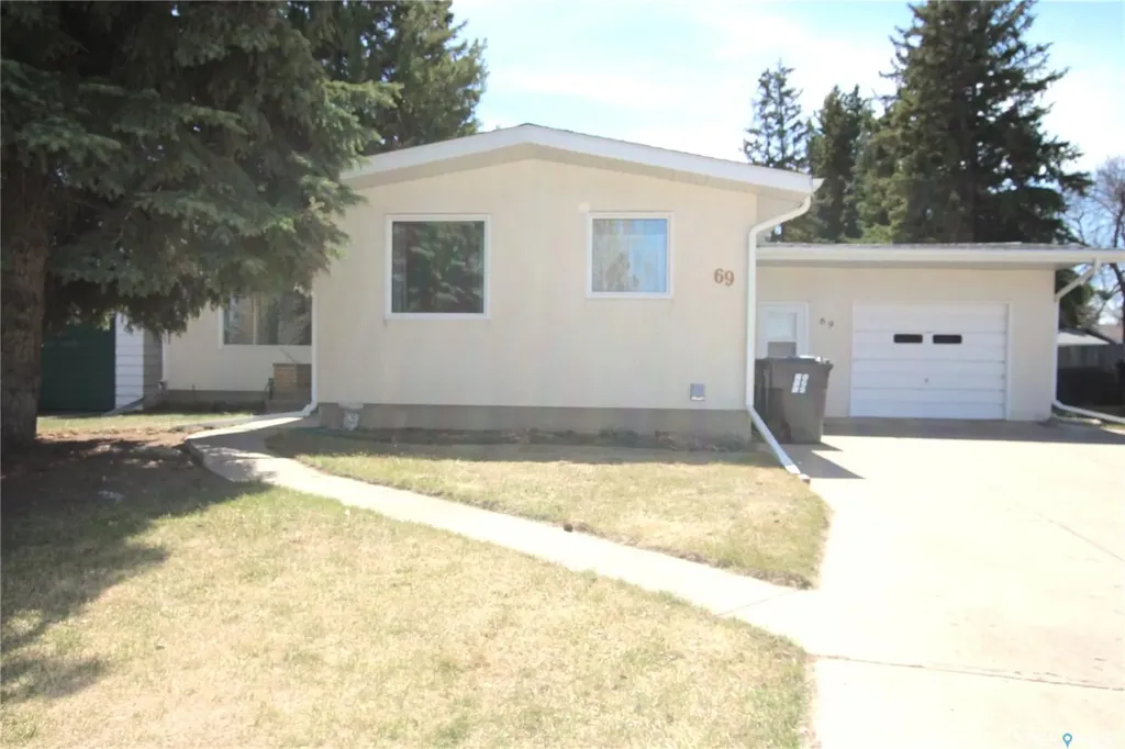 69 Dalewood Crescent Yorkton SK S3N 2P6