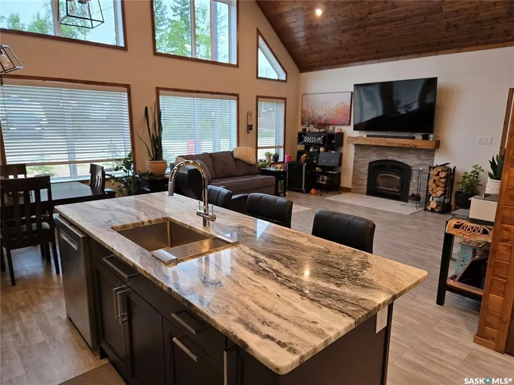 106 Lakeview Drive Northern Admin District SK S0P 0A0