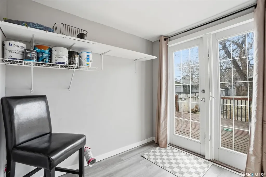 1150 3rd Avenue NE Moose Jaw SK S6H 1G1
