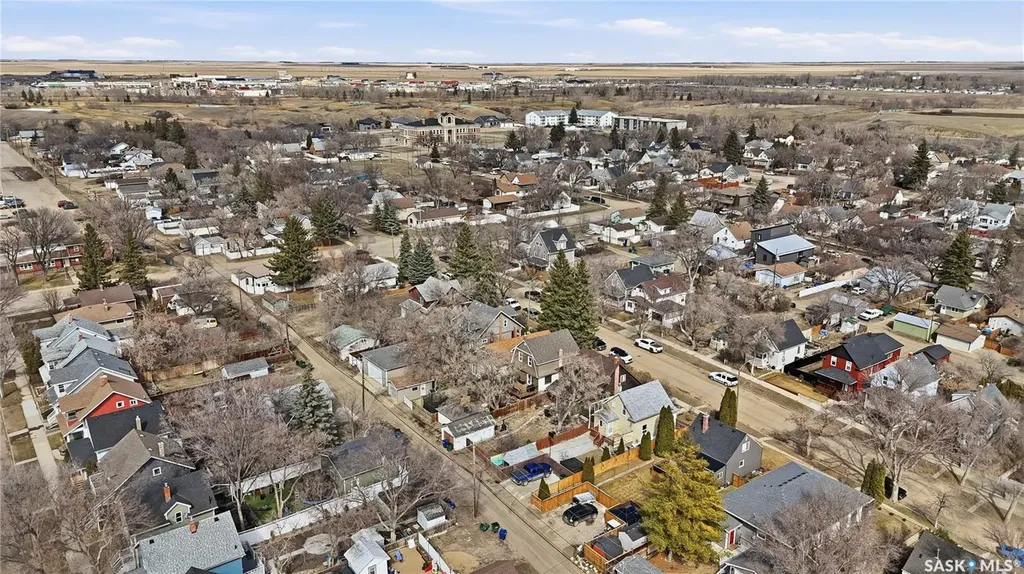 1150 3rd Avenue NE Moose Jaw SK S6H 1G1