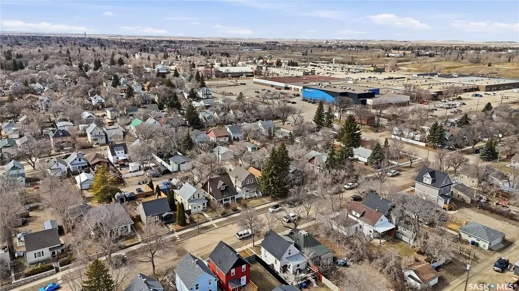 1150 3rd Avenue NE Moose Jaw SK S6H 1G1