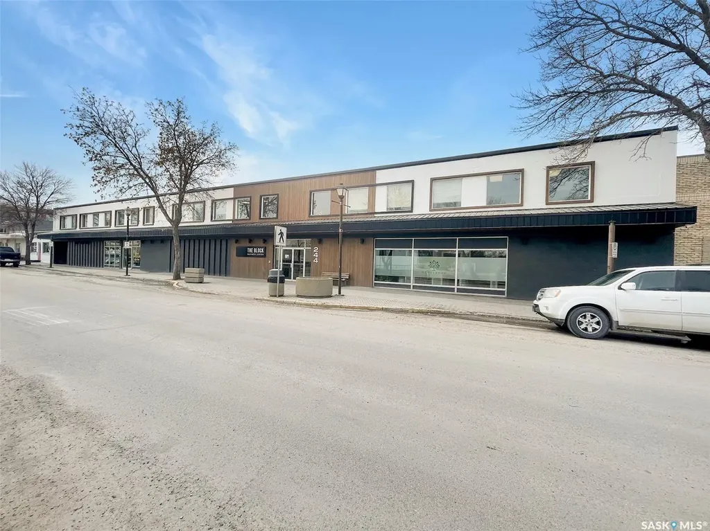 244 1st Avenue NE Swift Current SK S9H 2B4