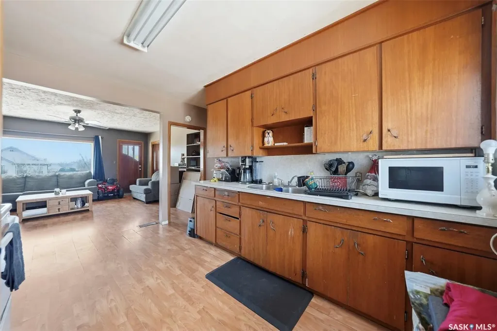 439 22nd Street E Prince Albert SK S6V 1V5