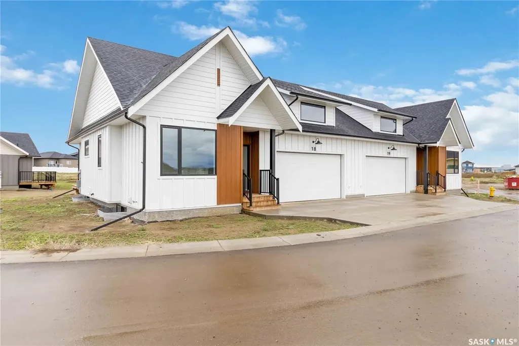 105 Hathway Crescent Saskatoon SK S7V 0P5