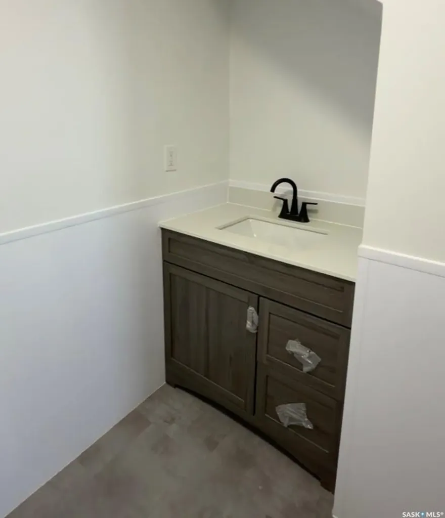 10 Louise Crescent Katepwa Beach SK S0G 2K0