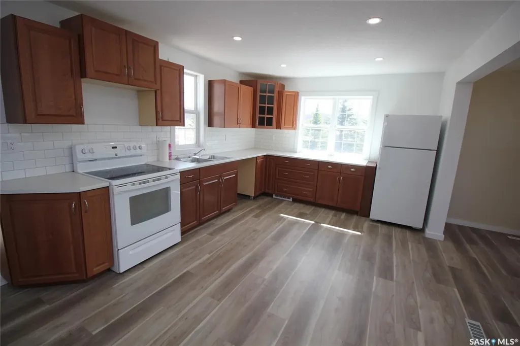 10 Louise Crescent Katepwa Beach SK S0G 2K0