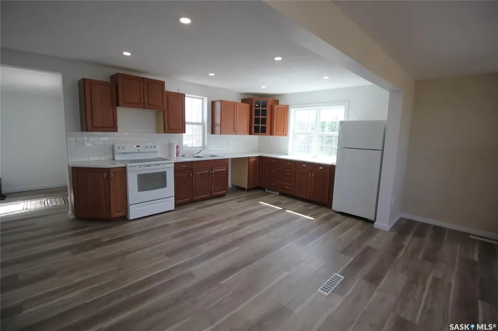 10 Louise Crescent Katepwa Beach SK S0G 2K0