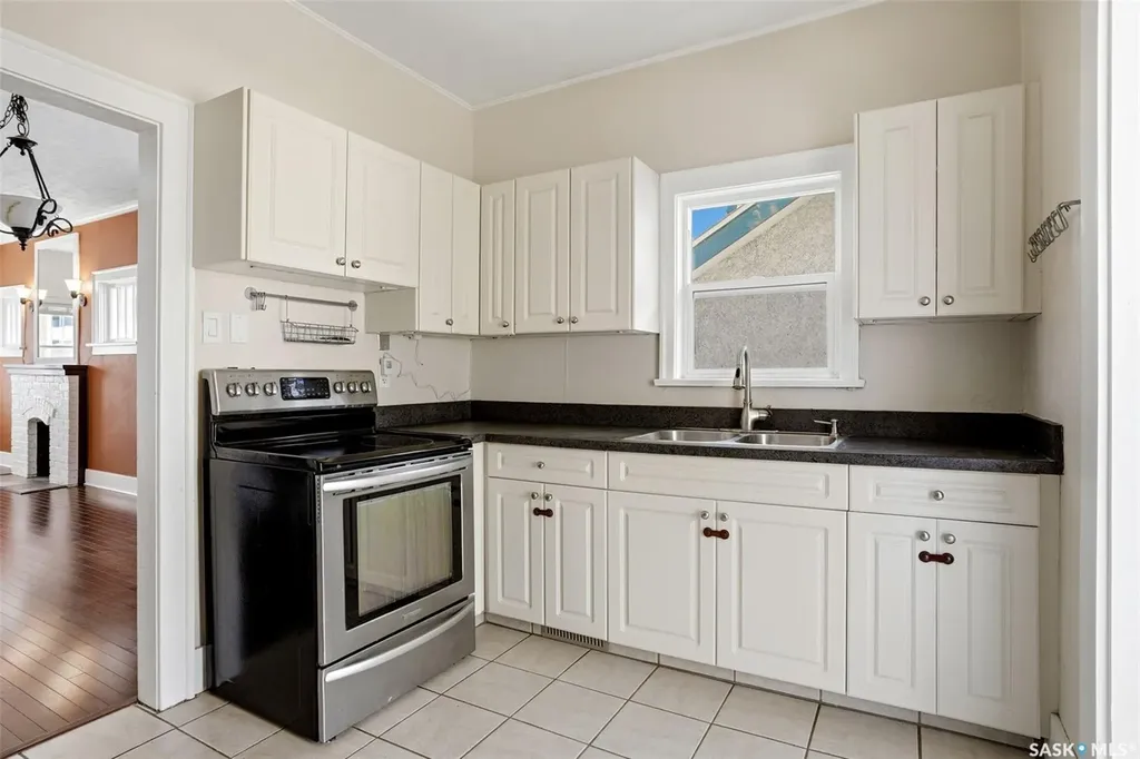 2336 Winnipeg Street Regina SK S4P 1H3