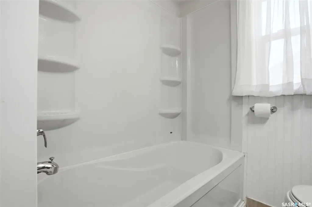 2336 Winnipeg Street Regina SK S4P 1H3