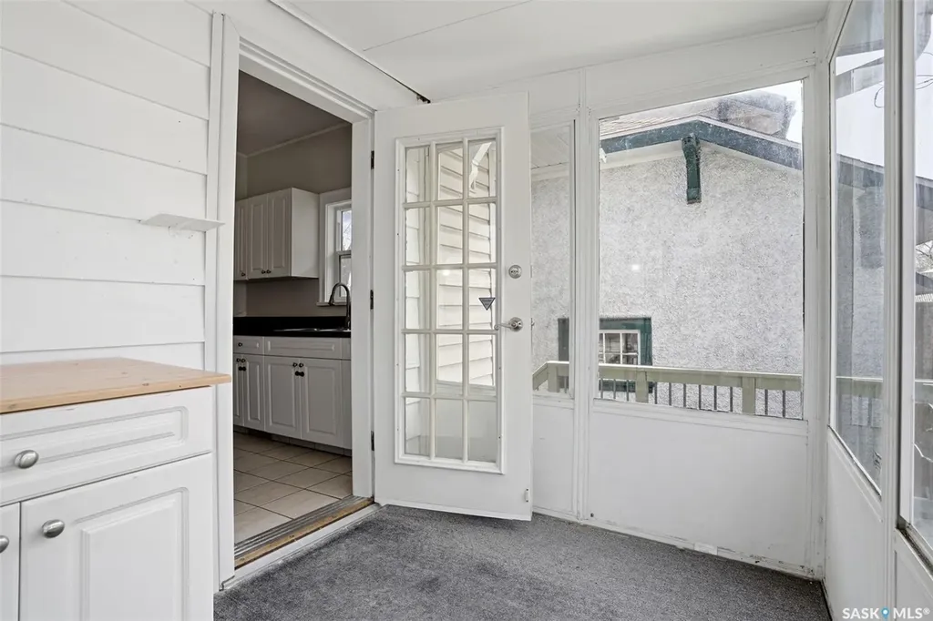 2336 Winnipeg Street Regina SK S4P 1H3
