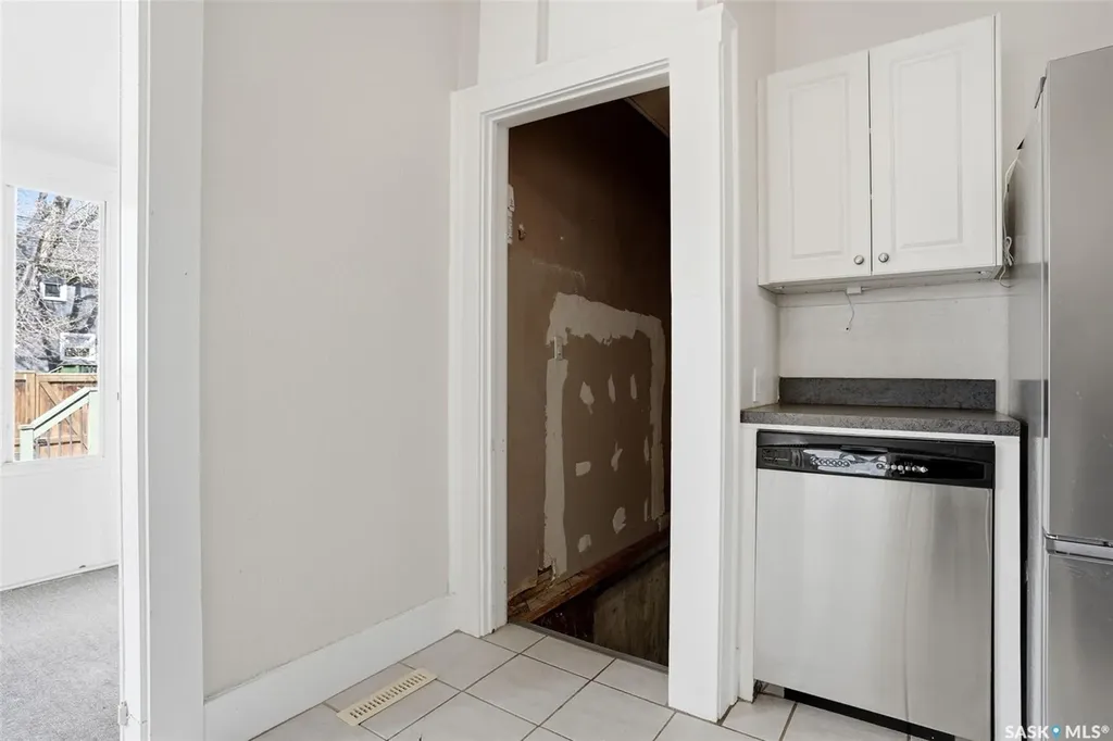 2336 Winnipeg Street Regina SK S4P 1H3
