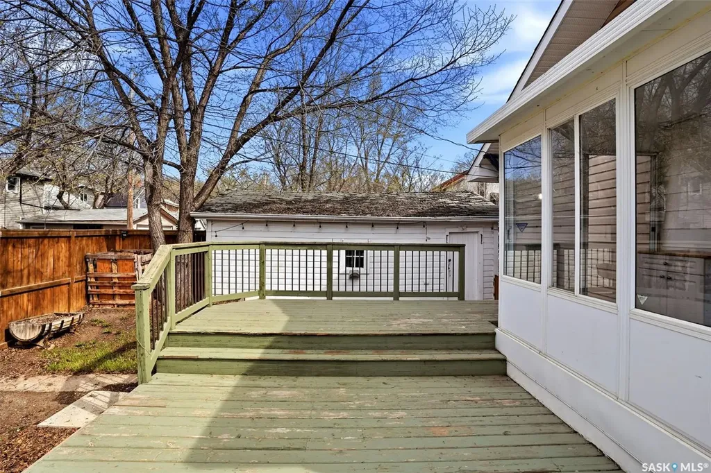 2336 Winnipeg Street Regina SK S4P 1H3