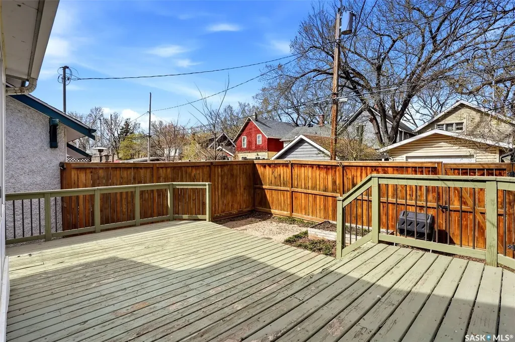 2336 Winnipeg Street Regina SK S4P 1H3