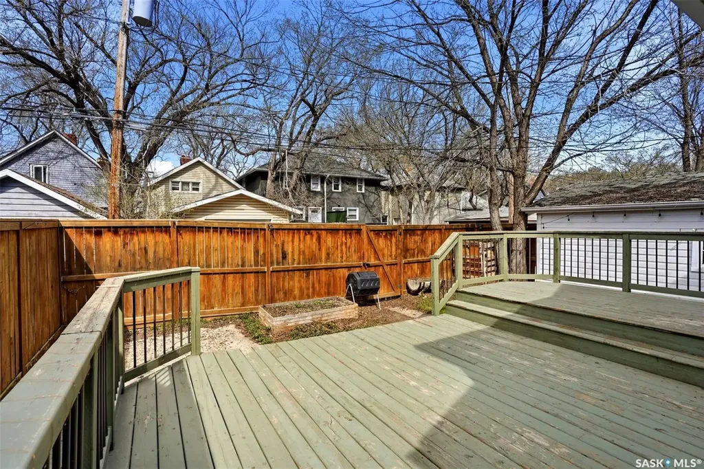 2336 Winnipeg Street Regina SK S4P 1H3