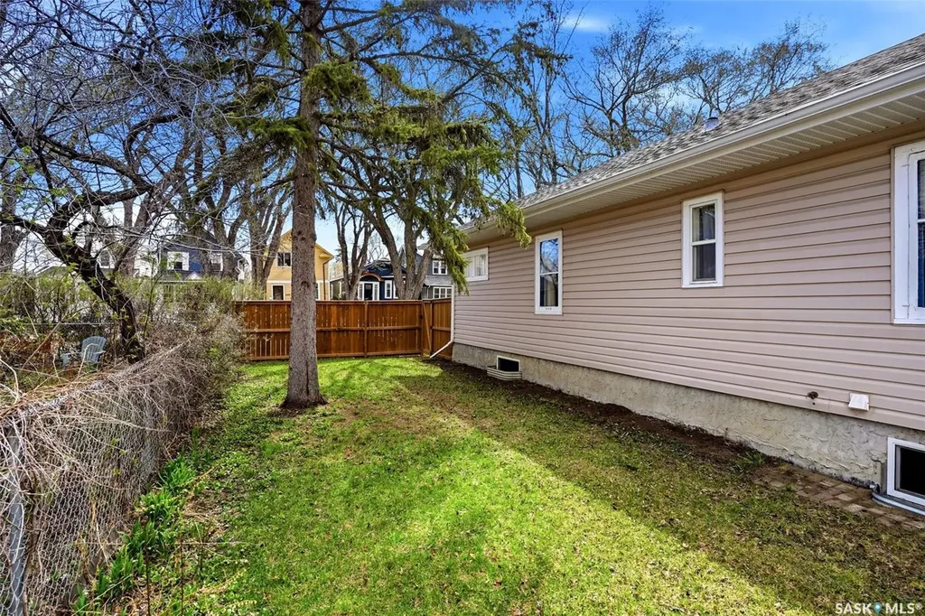 2336 Winnipeg Street Regina SK S4P 1H3