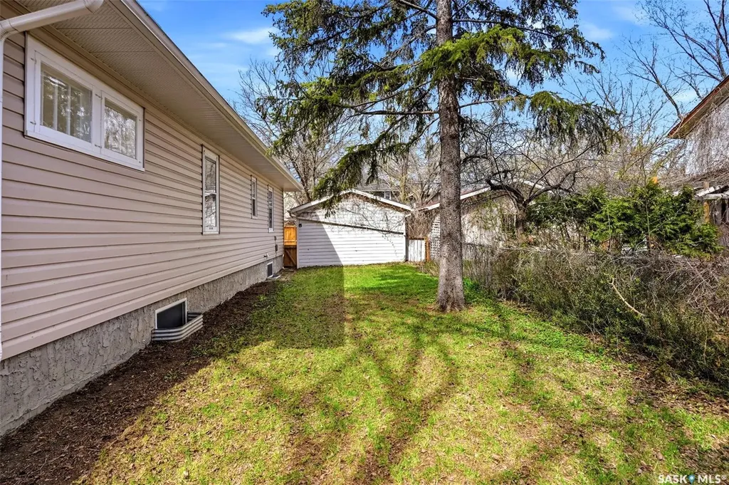 2336 Winnipeg Street Regina SK S4P 1H3
