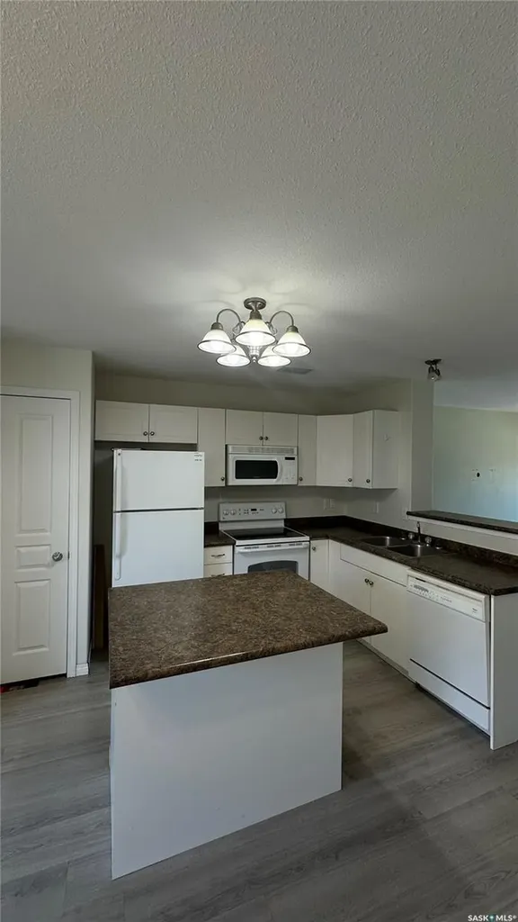 1437 1st Street Estevan SK S4A 2X5