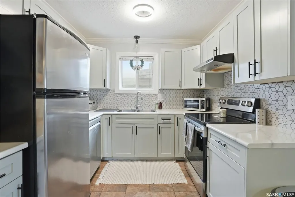 1014 Colony Street Saskatoon SK S7N 0S4