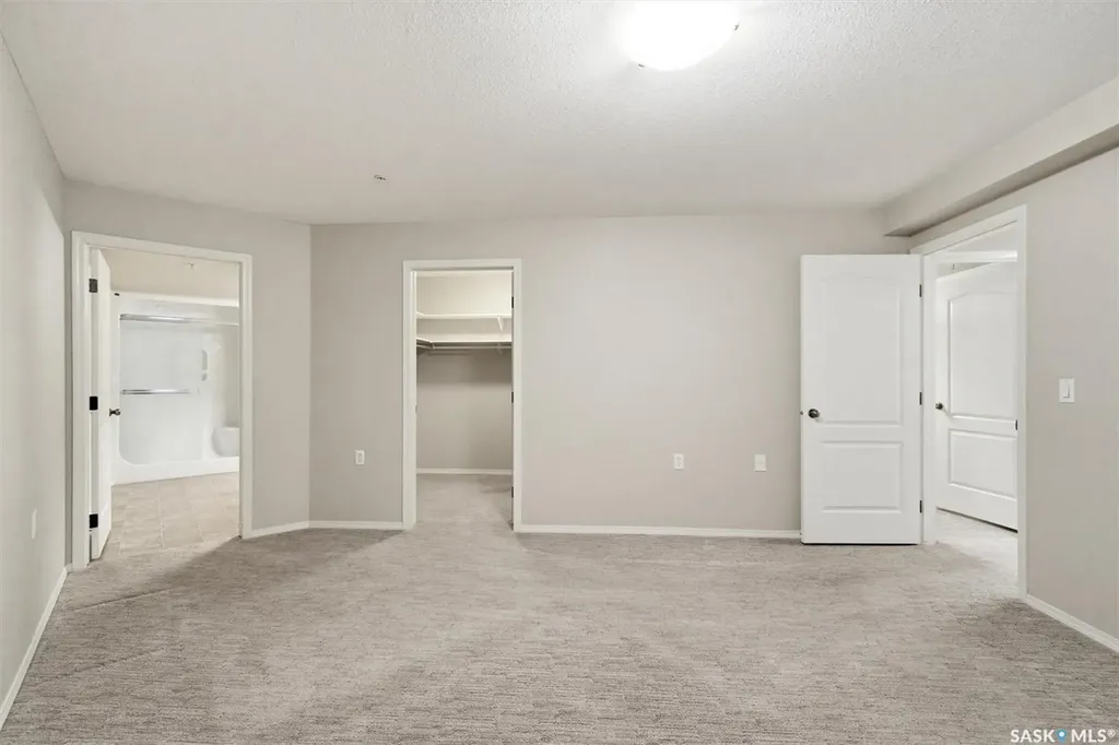 1622A Acadia Drive Saskatoon SK S7H 5H7