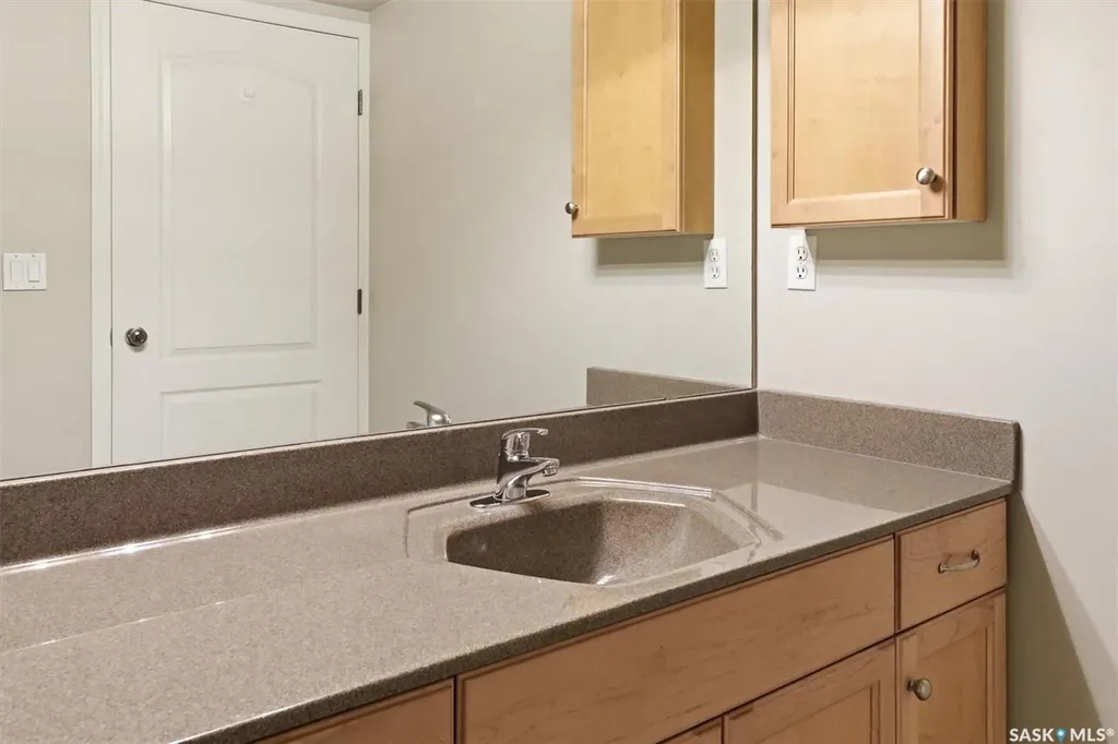 1622A Acadia Drive Saskatoon SK S7H 5H7
