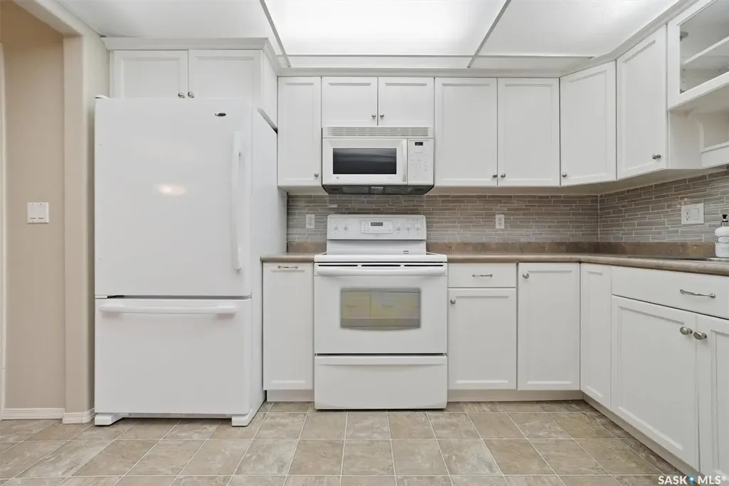 1622A Acadia Drive Saskatoon SK S7H 5H7