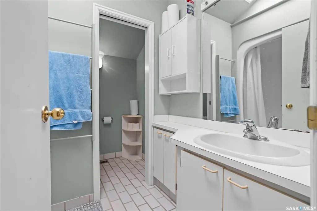 2848 Retallack Street Regina SK S4S 1S7