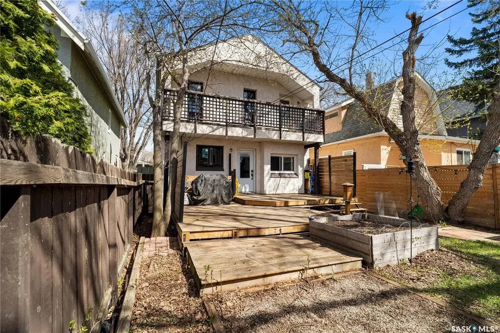 2848 Retallack Street Regina SK S4S 1S7