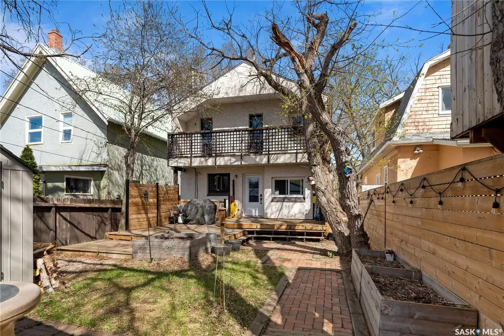 2848 Retallack Street Regina SK S4S 1S7