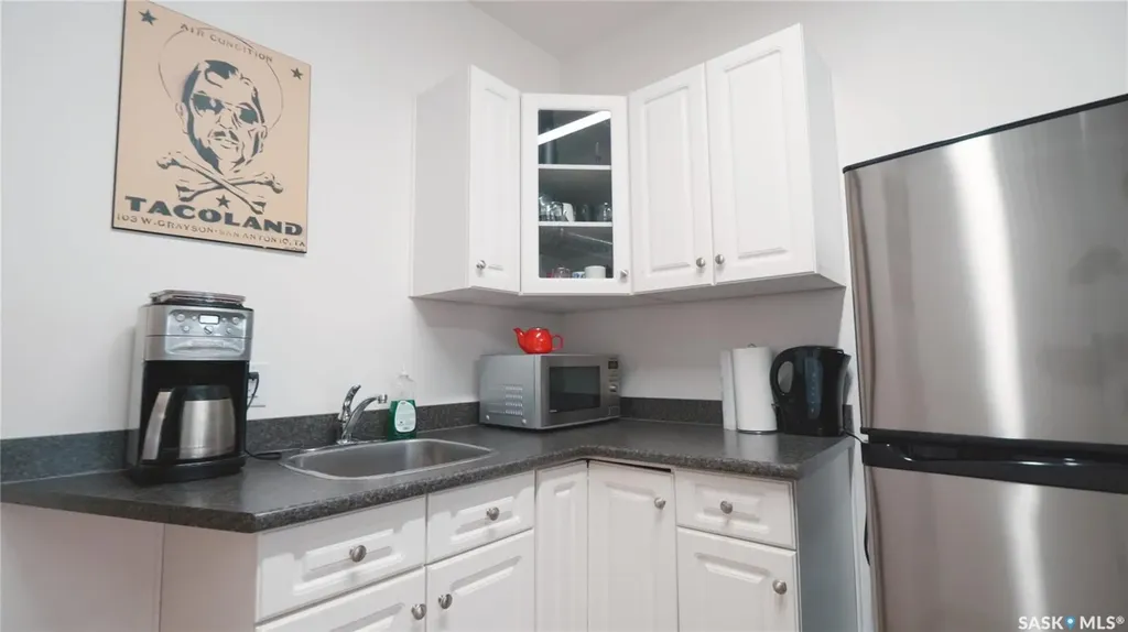 317 20th Street W Saskatoon SK S7M 0X1