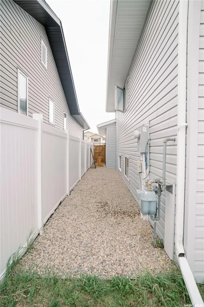 205 Reddekopp Lane Warman SK S0K 4S3