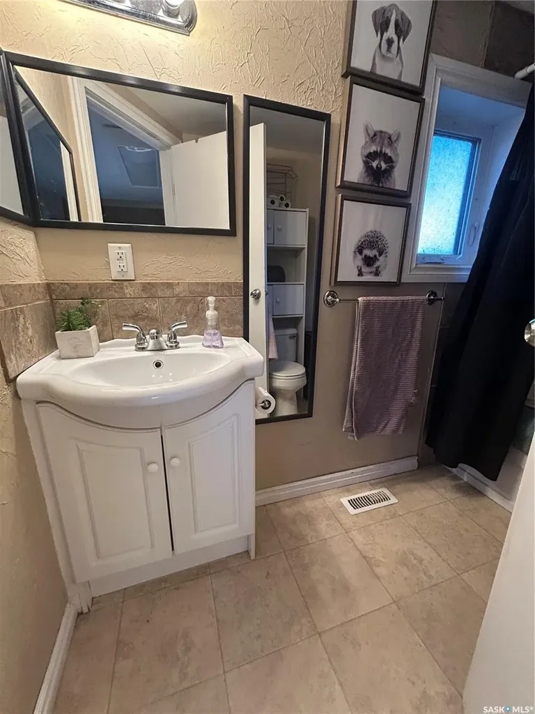 610 Fifth Street Estevan SK S4A 0Y5