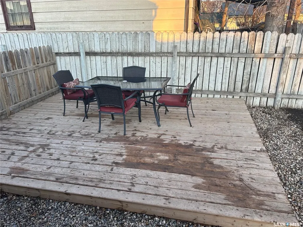 610 Fifth Street Estevan SK S4A 0Y5