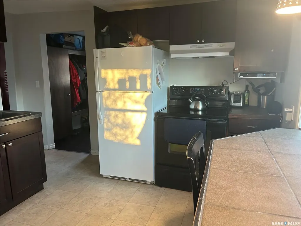 610 Fifth Street Estevan SK S4A 0Y5