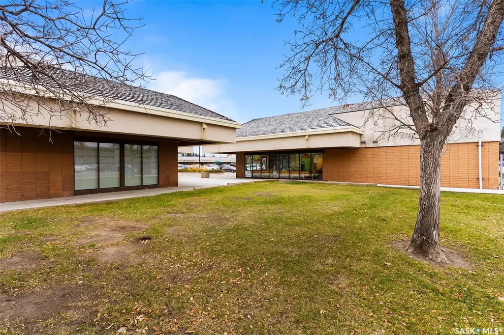 192 University Park Drive Regina SK S4V 1A3