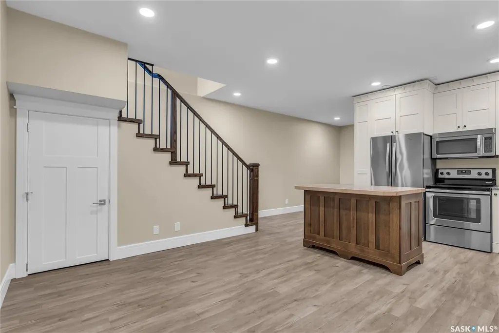 1339 Osler Street Saskatoon SK S7N 0V1
